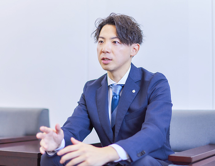 歴代の得意先を守ること<br>新規営業で攻めること